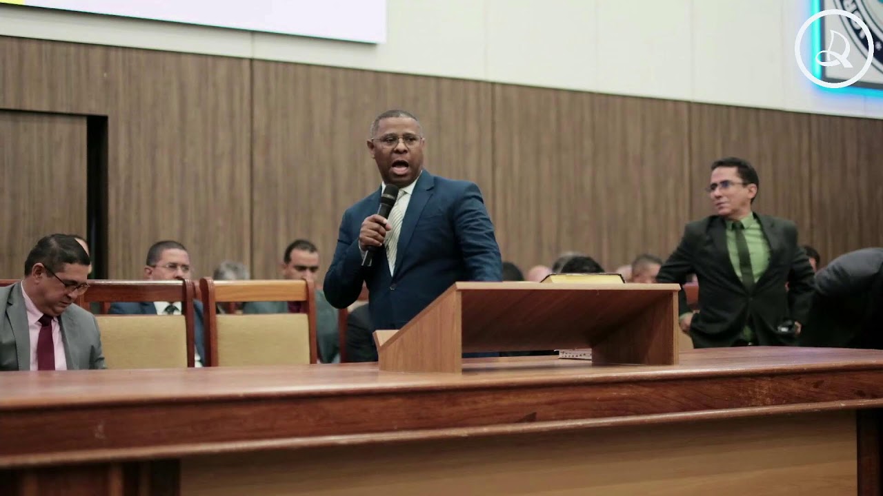 - Pr. Osiel Gomes