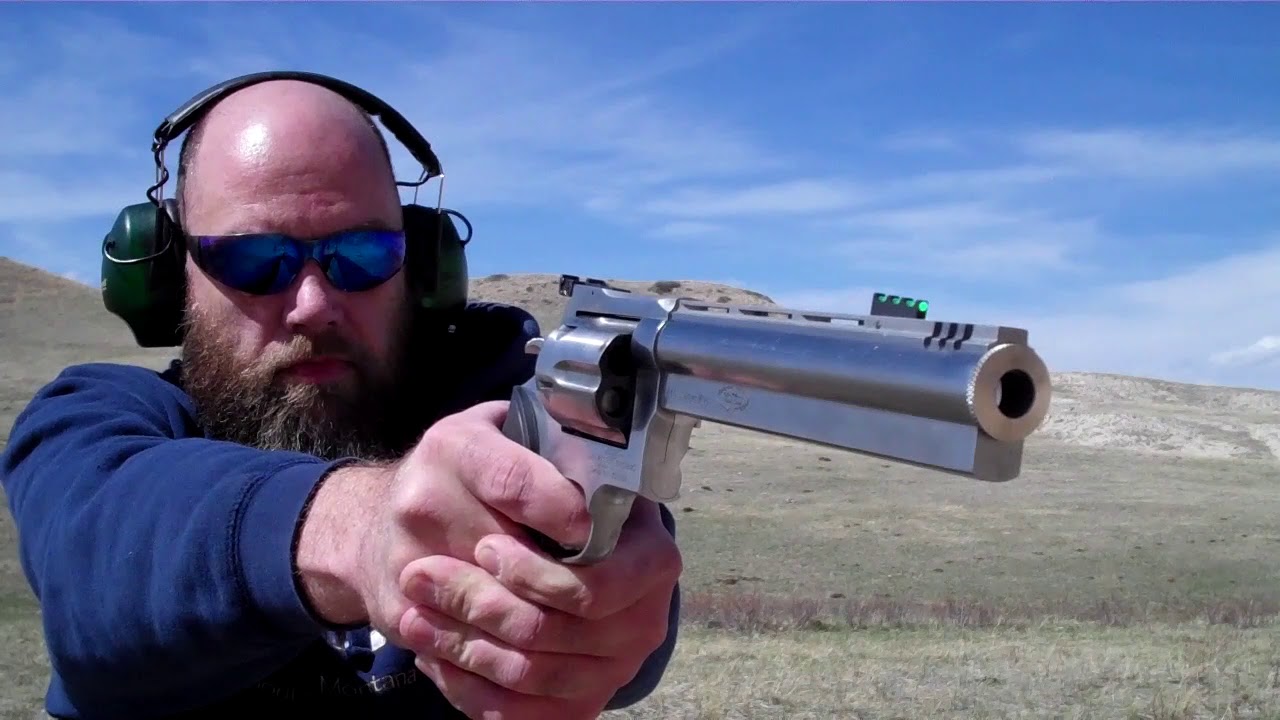 Dan Wesson 445 Supermag Revolver