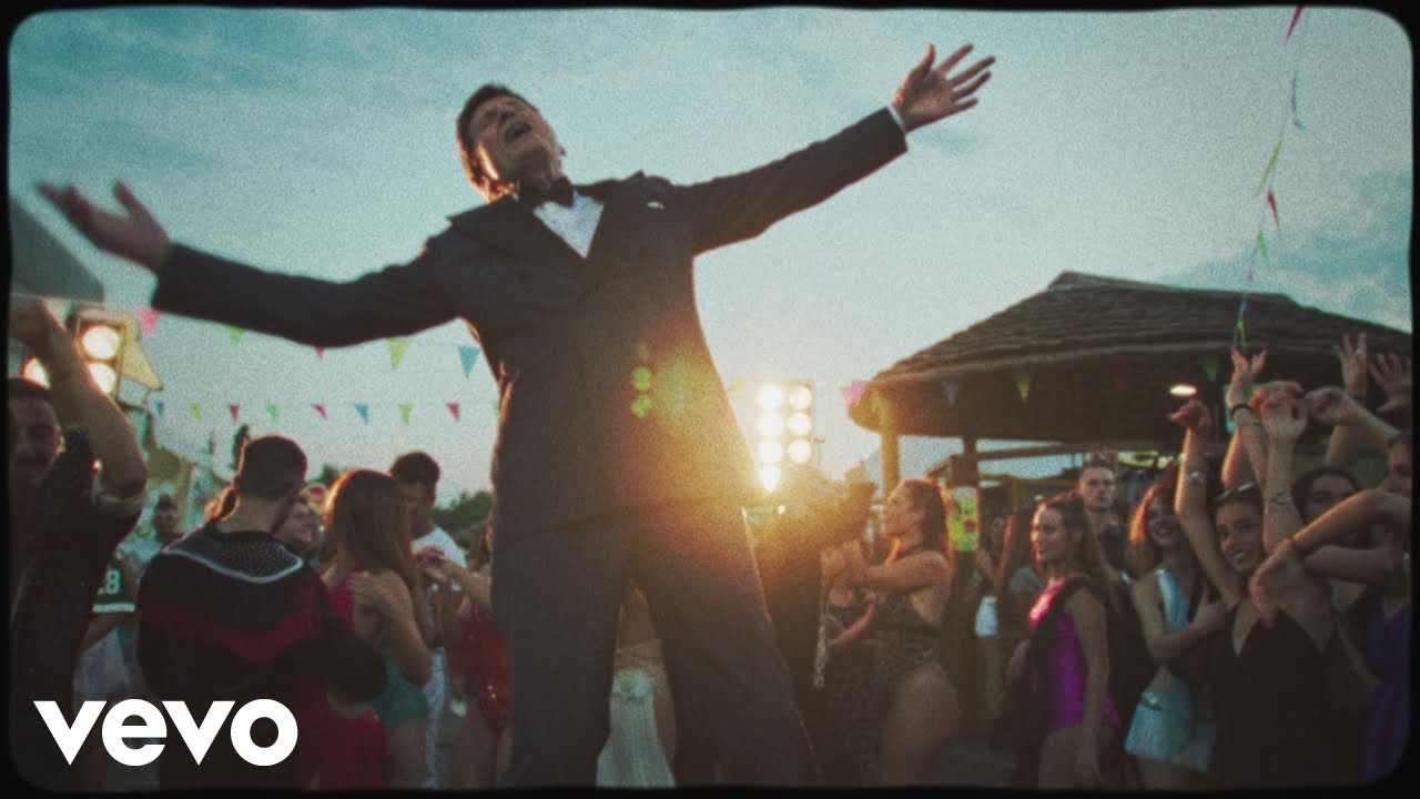Gianni Morandi - LA OLA (Official Video)