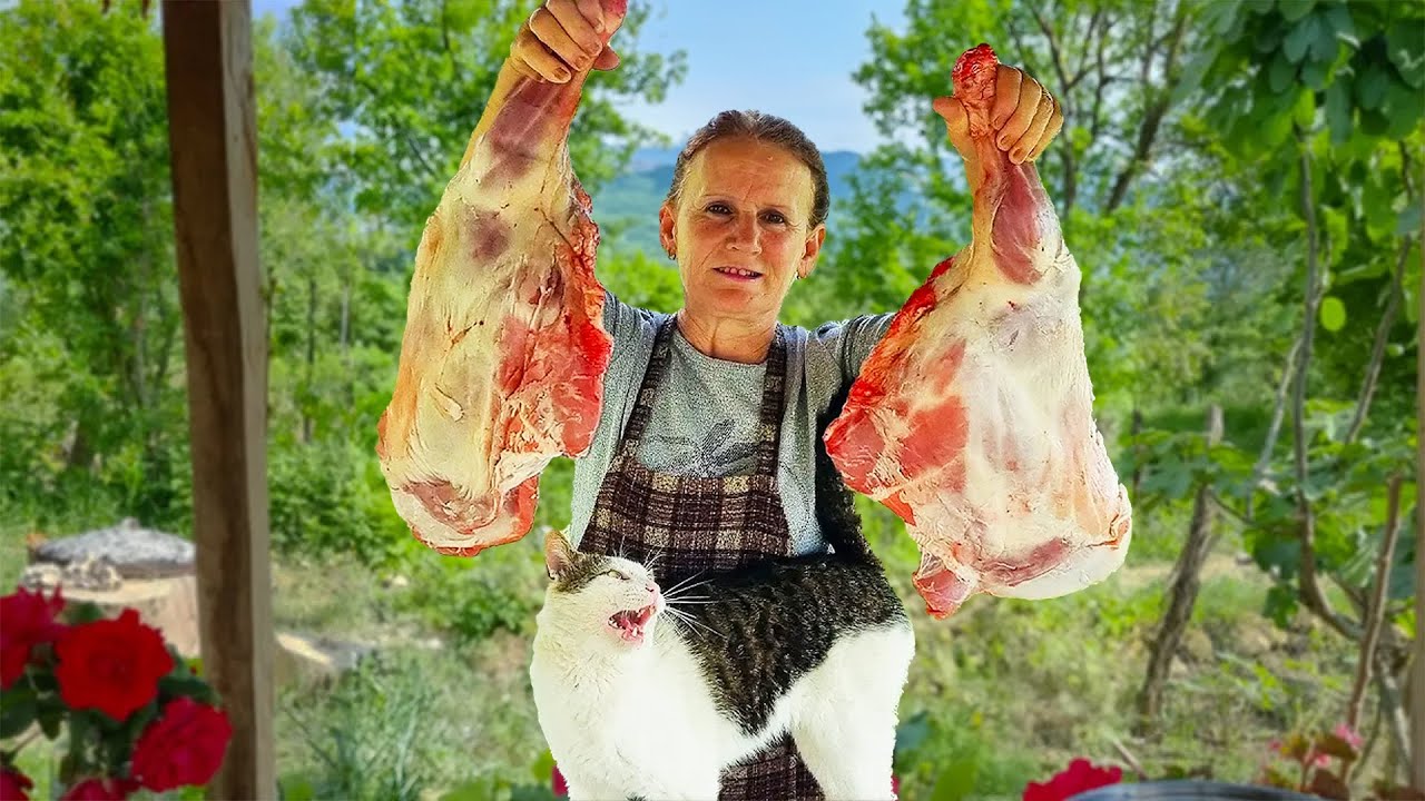 Lamb Meat and Rice: Traditional Albanian Cuisine 🇦🇱