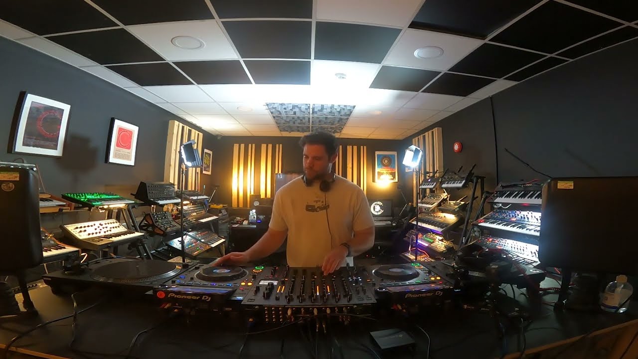 Sean Den｜Celtronic Studios - February 2023