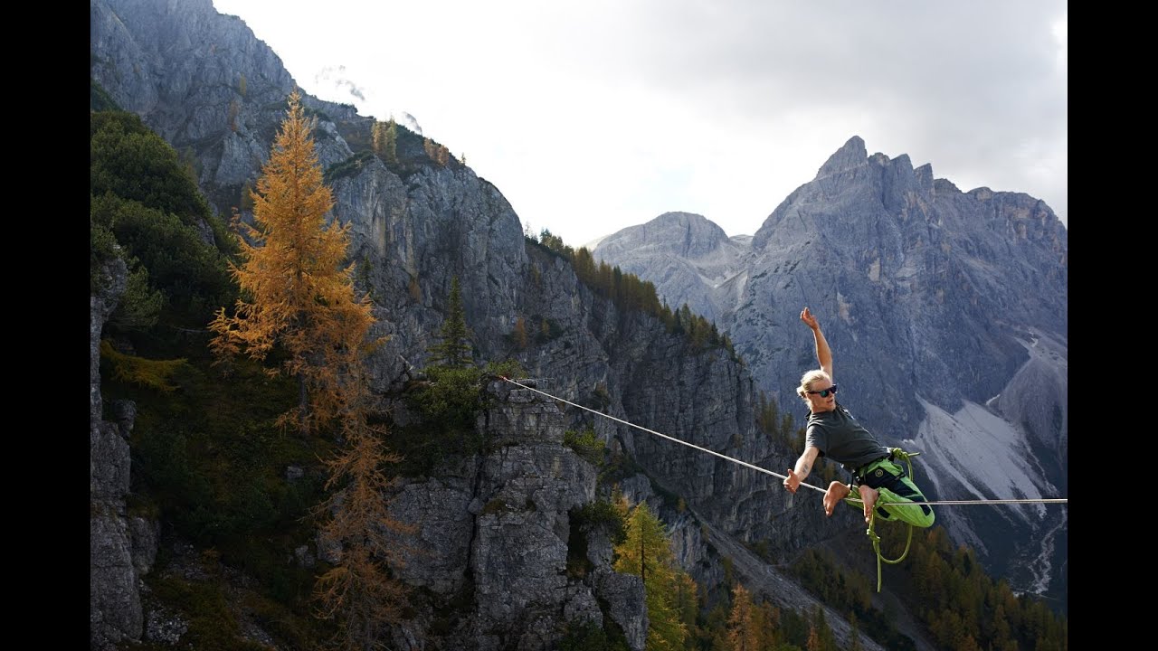 Stories from South Tyrol | A delicate balancing act - Extreme slackline with Armin Holzer