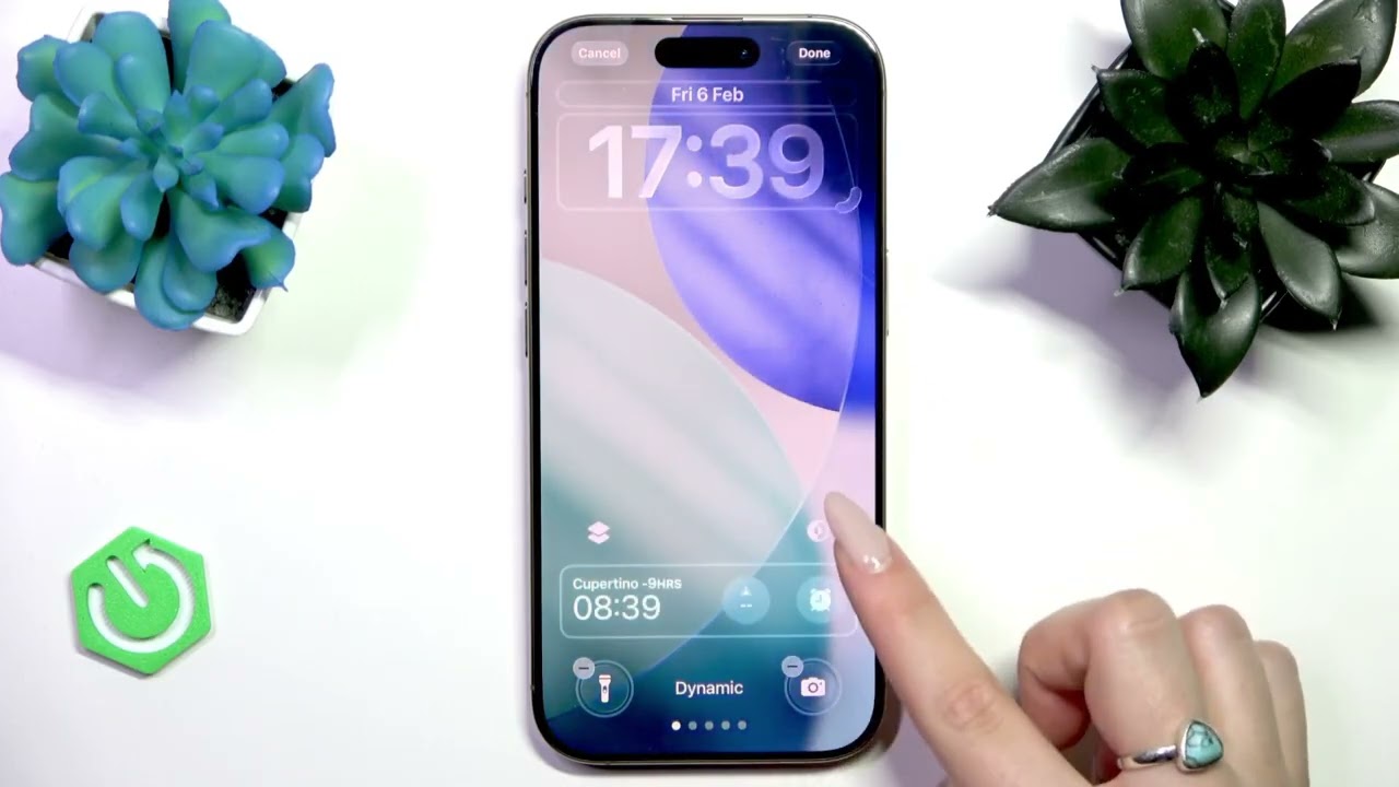 iPhone (iOS 18) – Come personalizzare la schermata di blocco