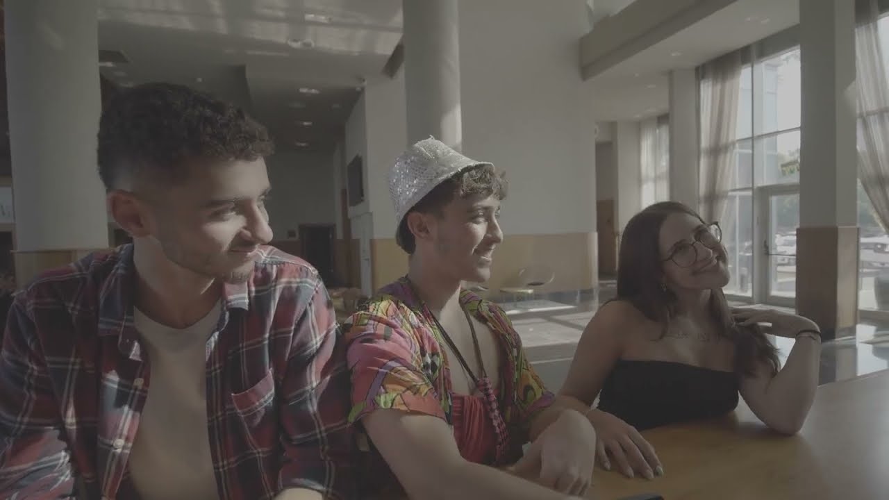 מלון של מפונים