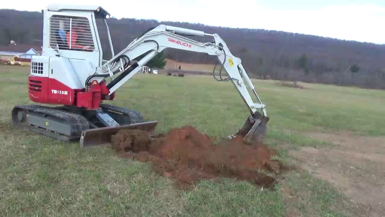 2012 Takeuchi TB138FR Mini Excavator Full Rotation Rubber Track For Sale