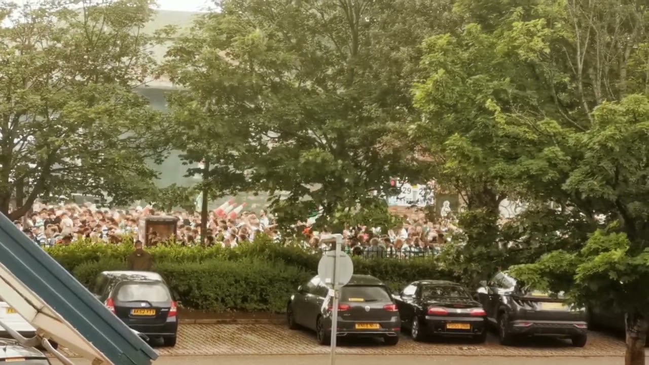 Celtic Fans March to Hampden (with a wee stop at The Brazen Heid) 25.5.2024