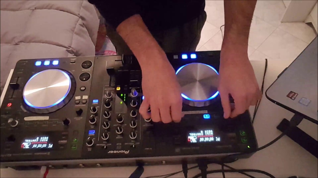 Tech-house mix 2017(suara) pioneer xdj r1- macoon DJ