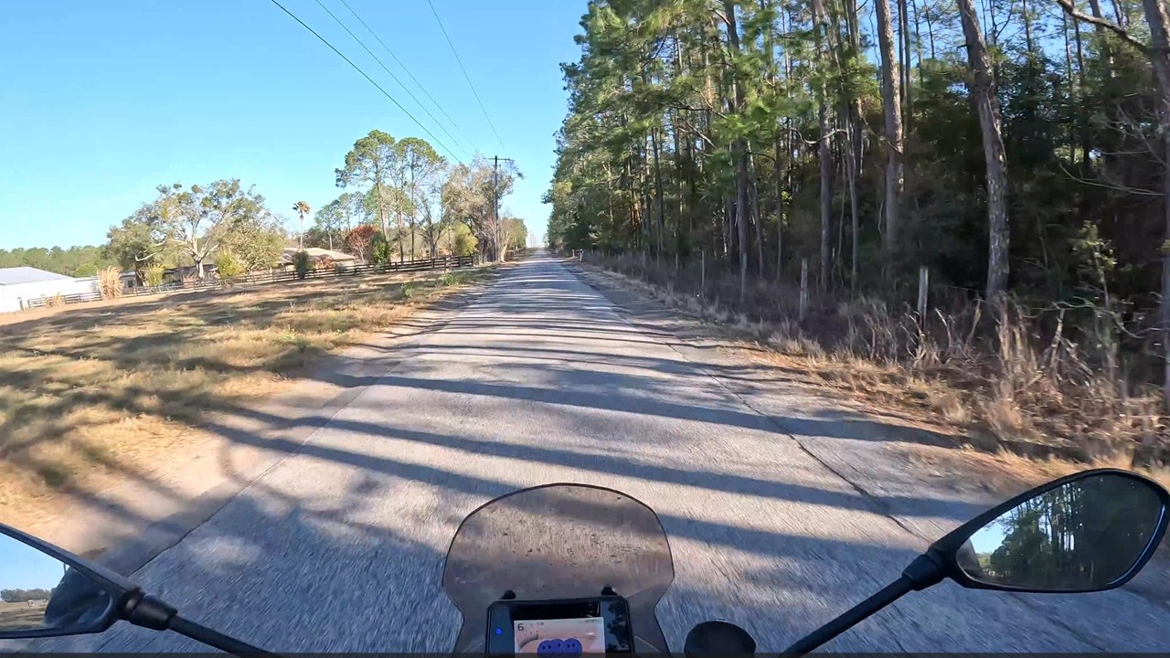 Yamaha MT09 ride on a picturesque winters day .... enjoy the ride!