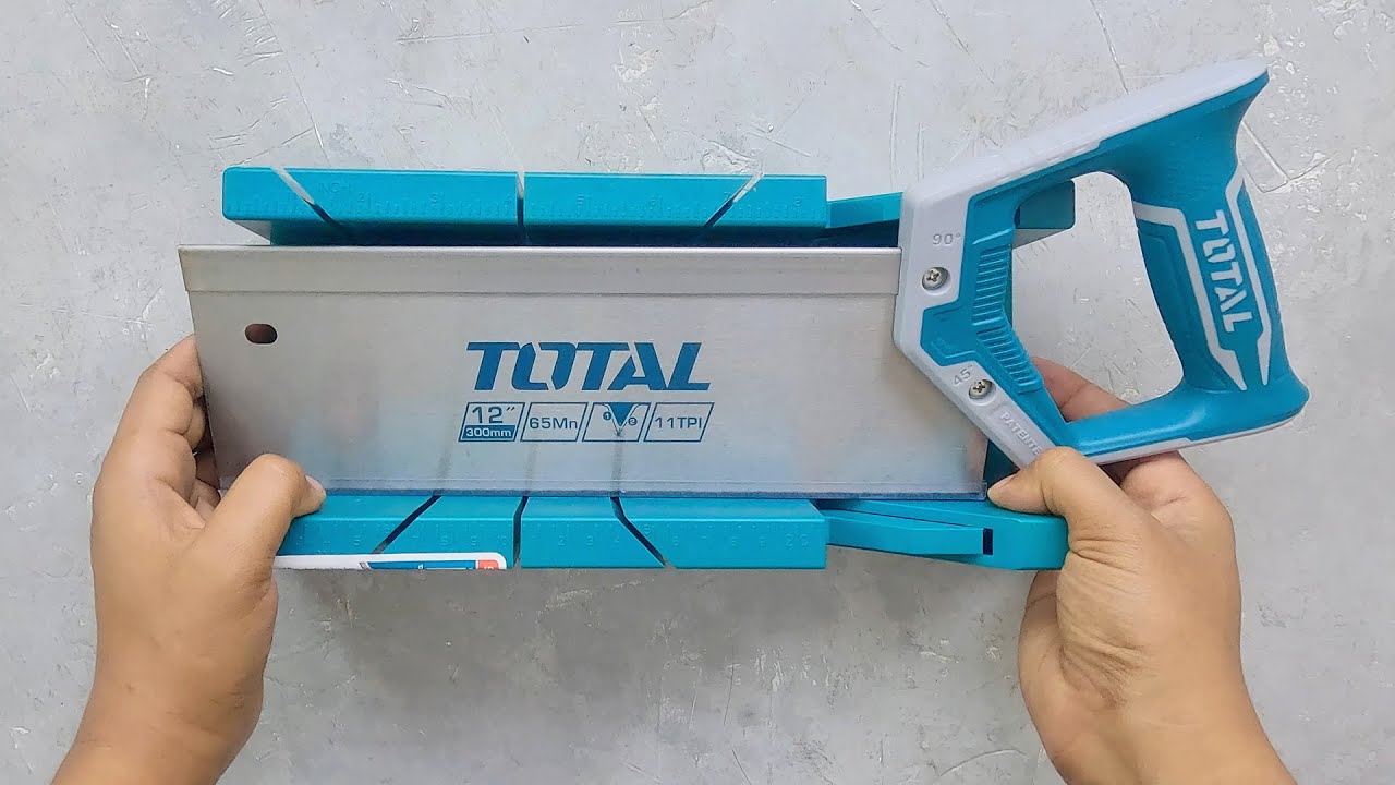 سر الزوايا المثالية! 📐 مراجعة صندوق التقطيع ومنشار توتال TOTAL Mitre Box THT59126