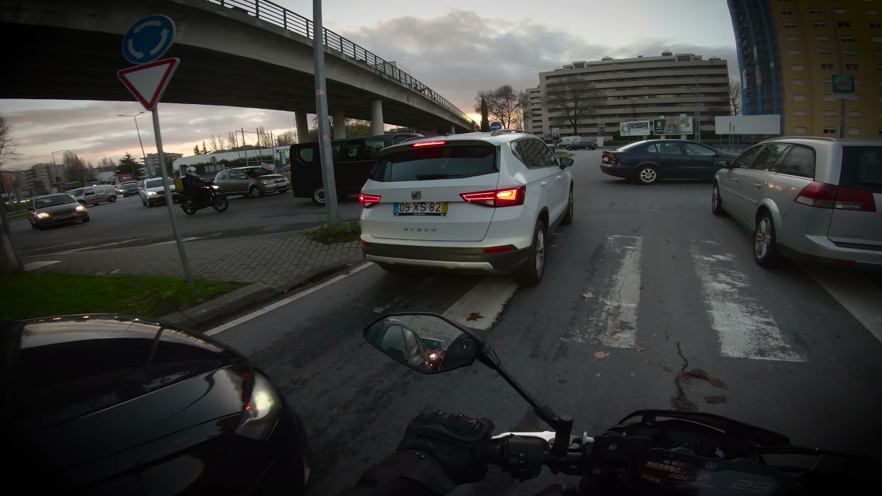 Yamaha MT 07 Akrapovic City Commuting