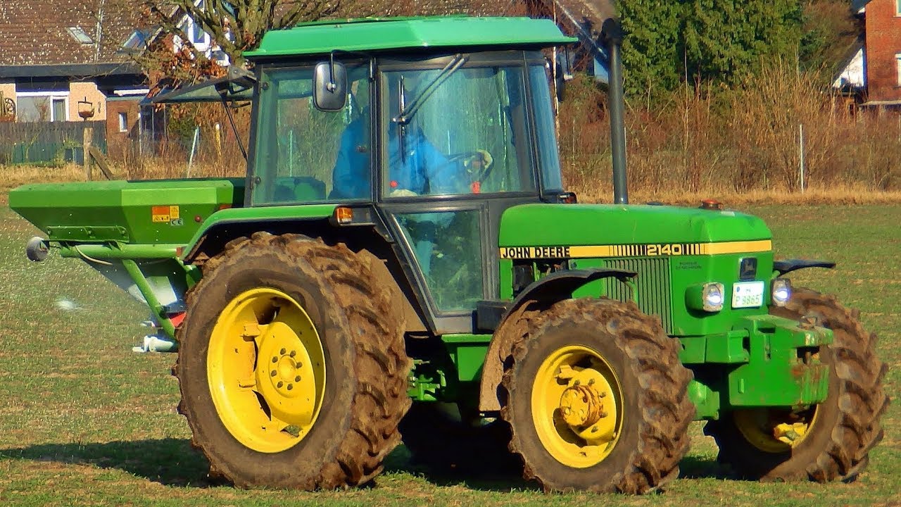 Dünger streuen || John Deere 2140 mit Amazone ZA-F 804 R