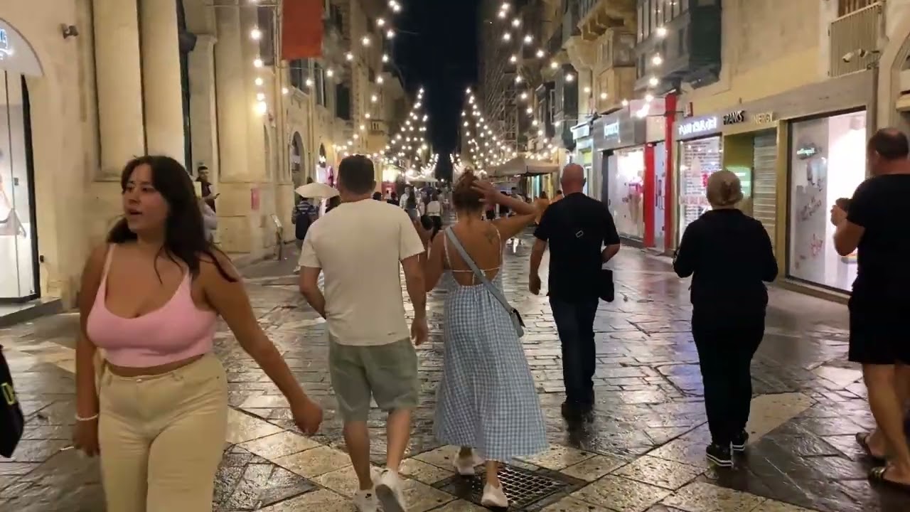 Valleta Malta Nightlife Walking Tour