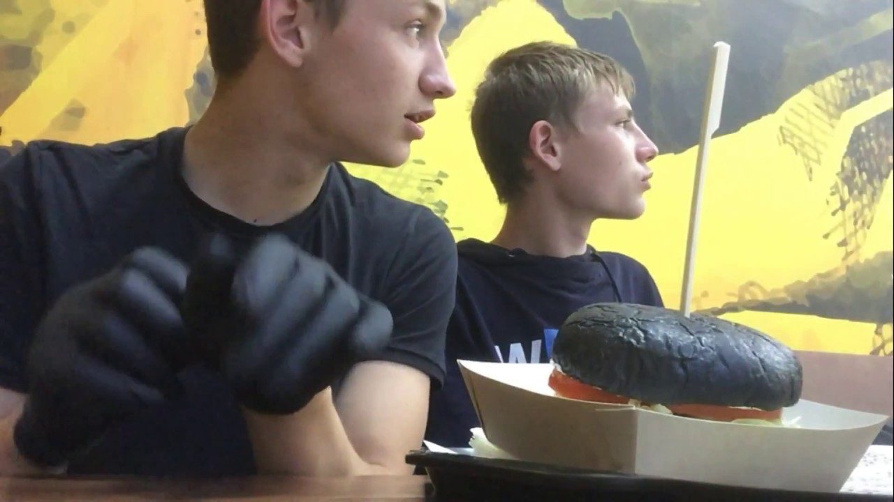 Пробуем бургер в Double Burger