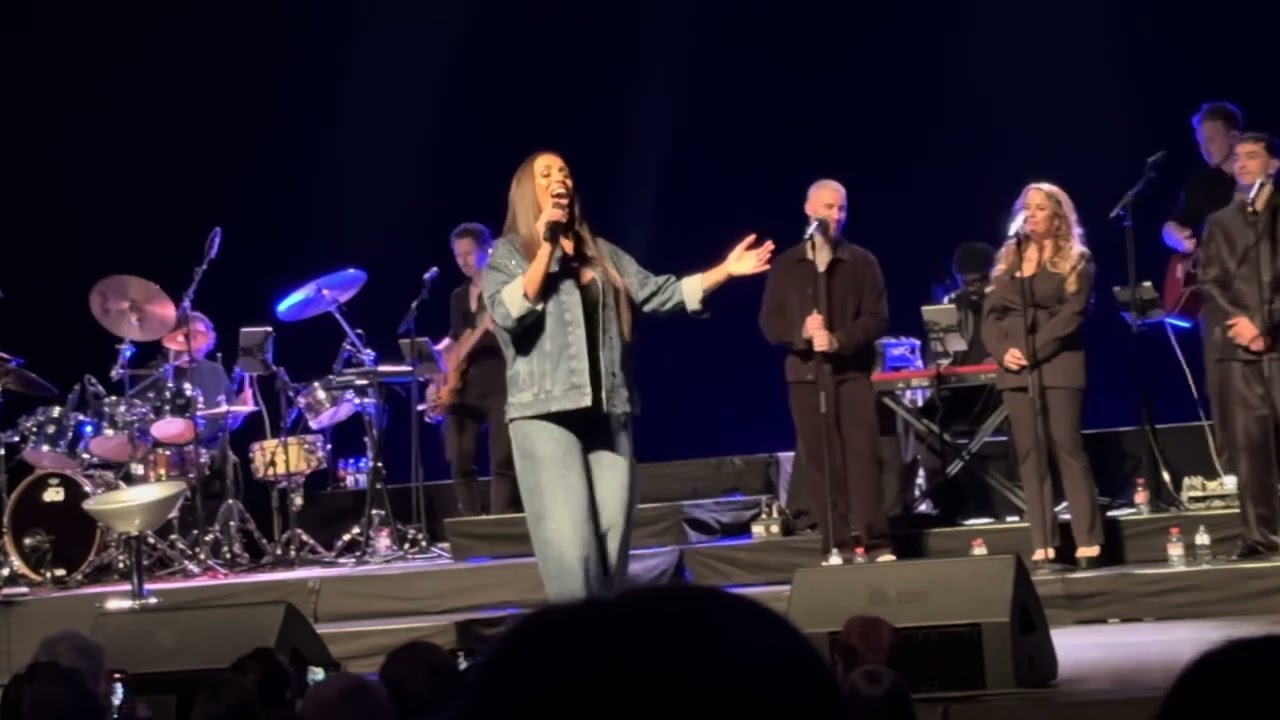 Concert$ - Glennis Grace in Brugge 2025 - Run to you (Whitney Houston)
