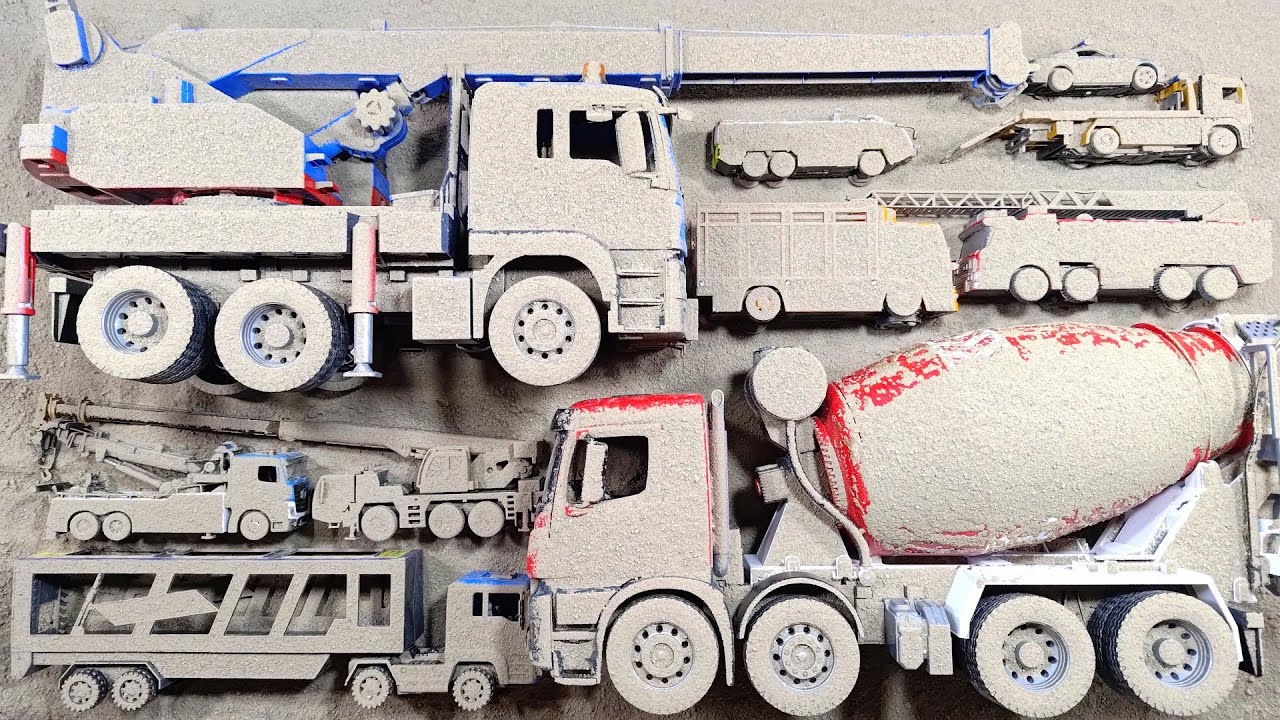 Temukan Mobil Mainan Terkubur dan Membersihkan Truk Crane Besar, Truk Molen Besar, Mobil Polisi