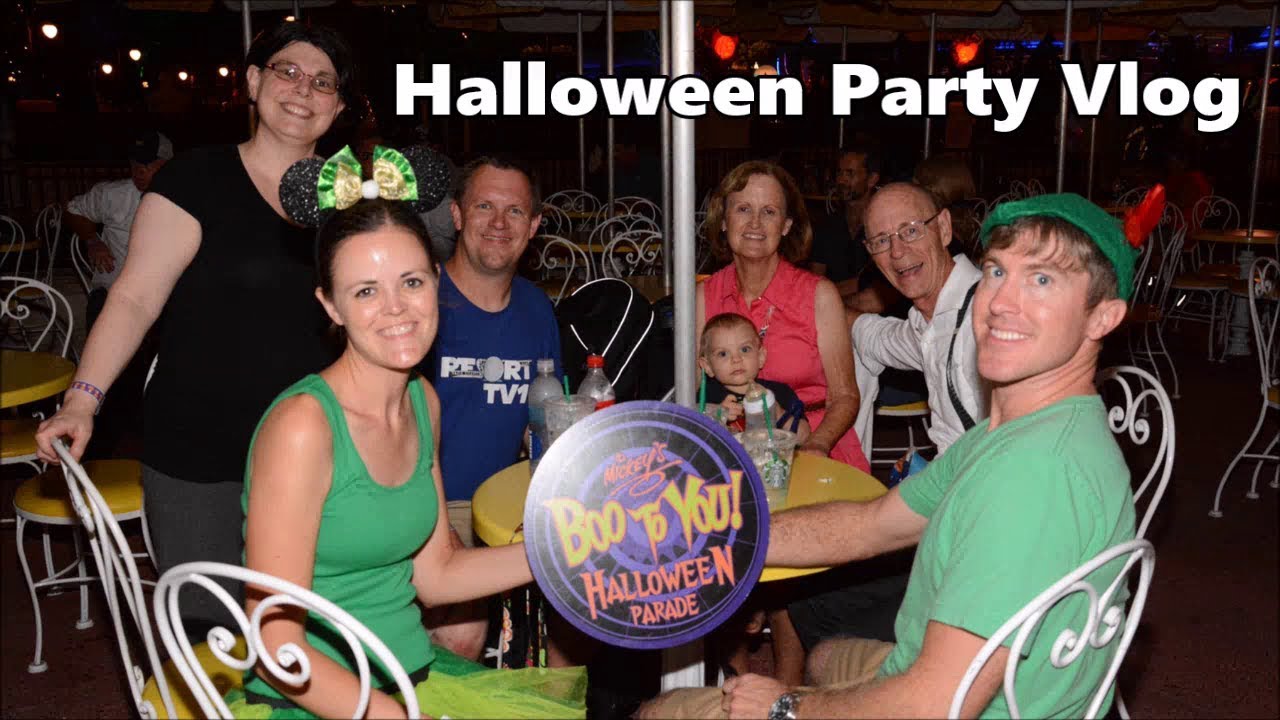 Mickey's Not-So-Scary Halloween Party | Family Vlog 2017 | Walt Disney World