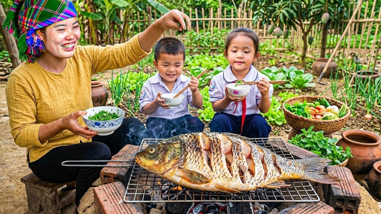 Catching Fish by Hand with My Little Son – Making Smoked Fish to Sell at the Village Market