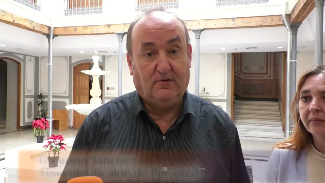 ENTREGA DE DIPLOMAS FORMACIÓN EMPLEADOS MUNICIPALES - NOTICIA INFORMATIVOS 05/03/2026