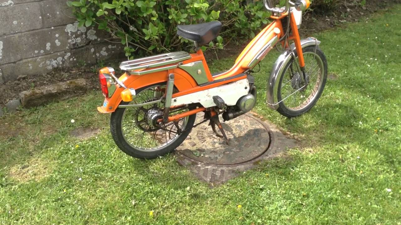 Mobylette motobecane 50