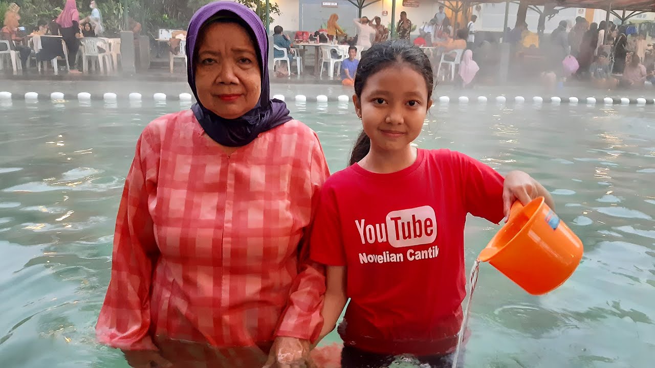 Novelian Berani Berendam di Pemandian Air Panas Mayang Sari Ciater