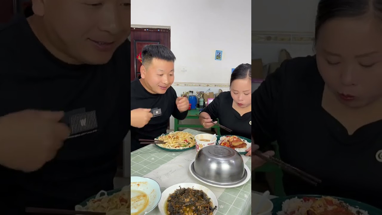 Funny eating and broadcasting