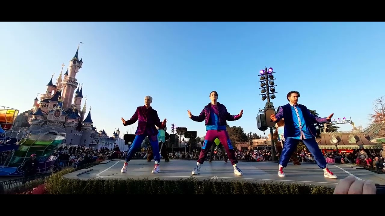 Show 30eme anniversaire: Rêvons...Un monde qui s'illumine