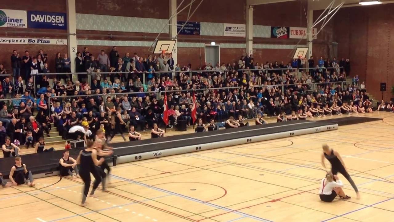 VGIE 15/16 - opvisning - Vejen Idrætscenter