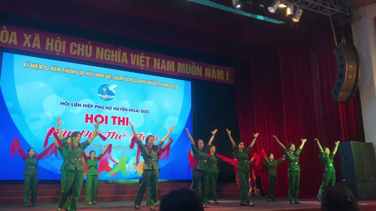 Nổi lửa lên em / Thi dân vũ huyện hoài đức