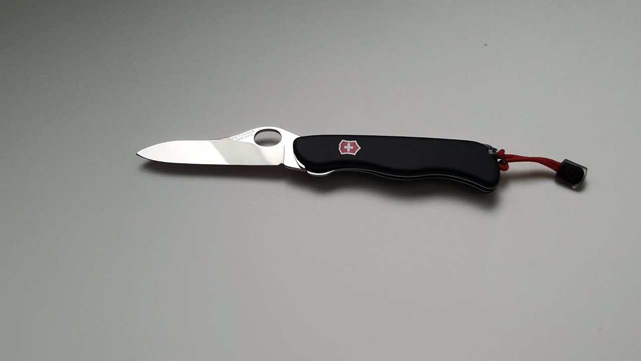 Victorinox Sentinel Clip - One Hand