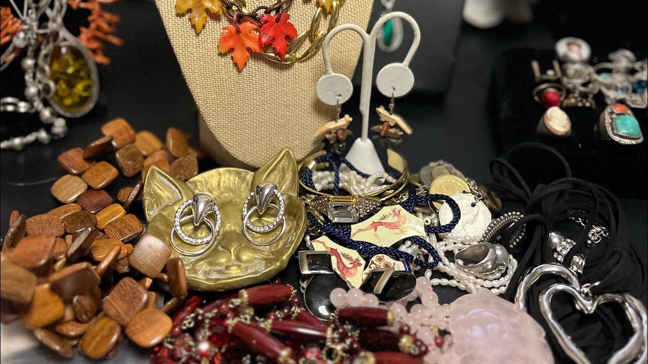 Покупка винтажных ювелирных изделий!