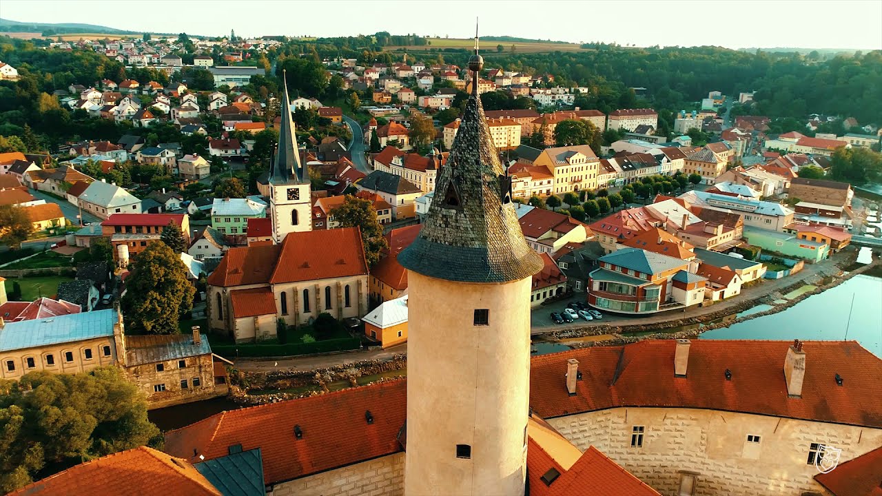 Dronem okolo hradu Ledeč nad Sázavou