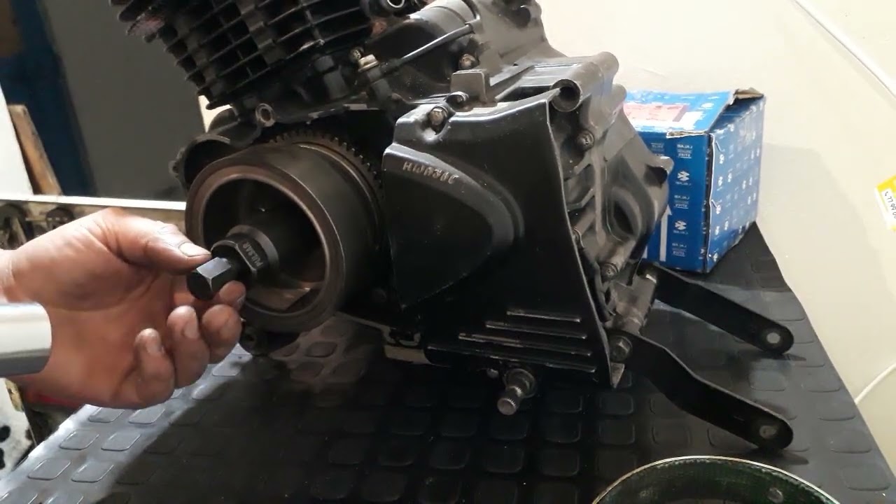 como cambiar Rolex en la pulsar 150,180,200,220,250,400 primera parte #bajaj #pulsar #auteco