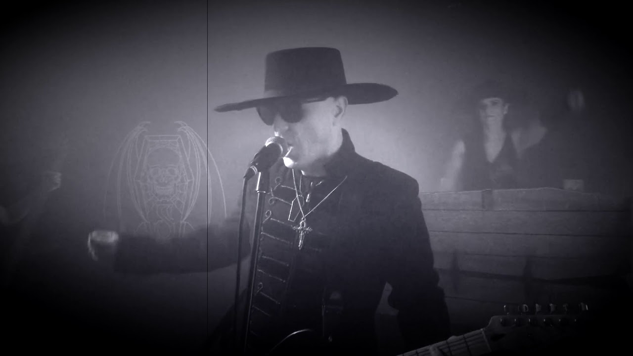 Sonsombre "One Thousand Graves" (Official Music Video)