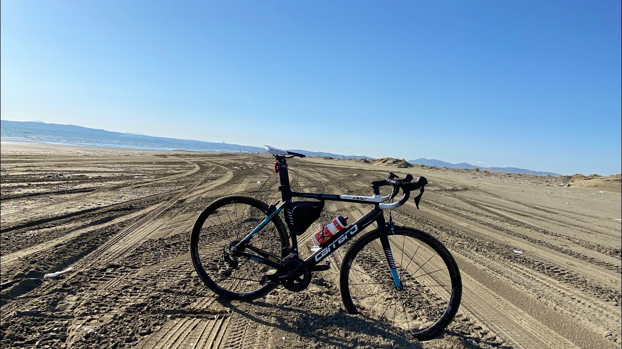 Carraro 062 race ile deniz kumu gravel rota yol bisikleti