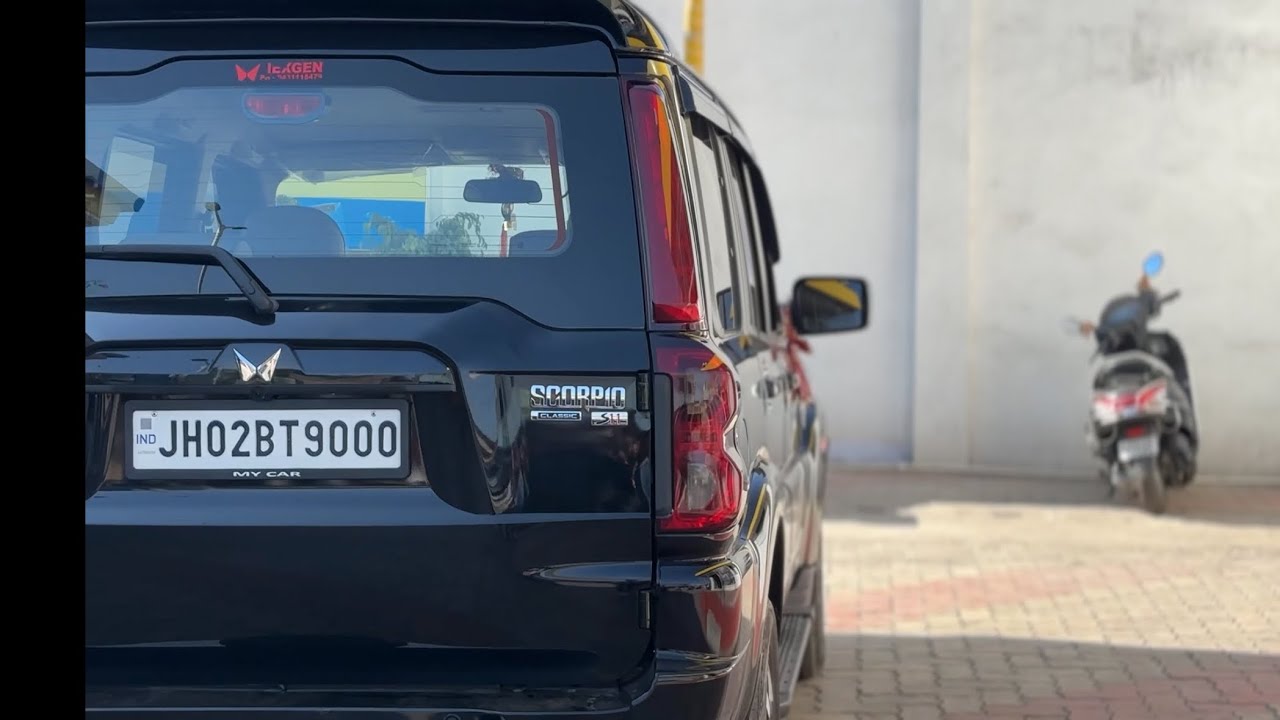 Mahindra Scorpio S11 light 50% smook wrap / scorpio light smook wrap
