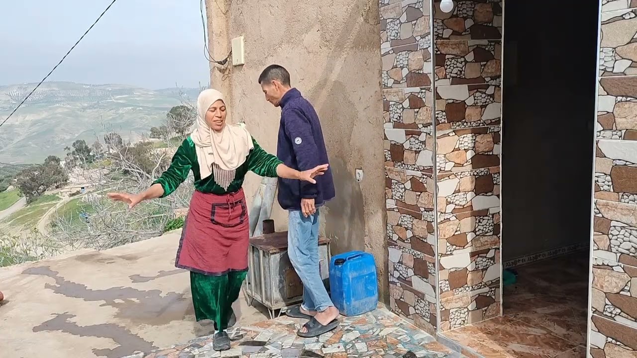 اش هذا الشيء لقيت في داري الله يحضر السالامه،🥱