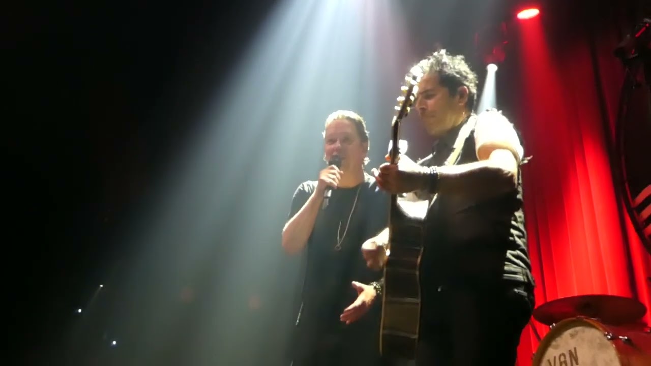 Van Dik Hout - Meer dan een ander @ Tivolivredenburg Utrecht (8/9)