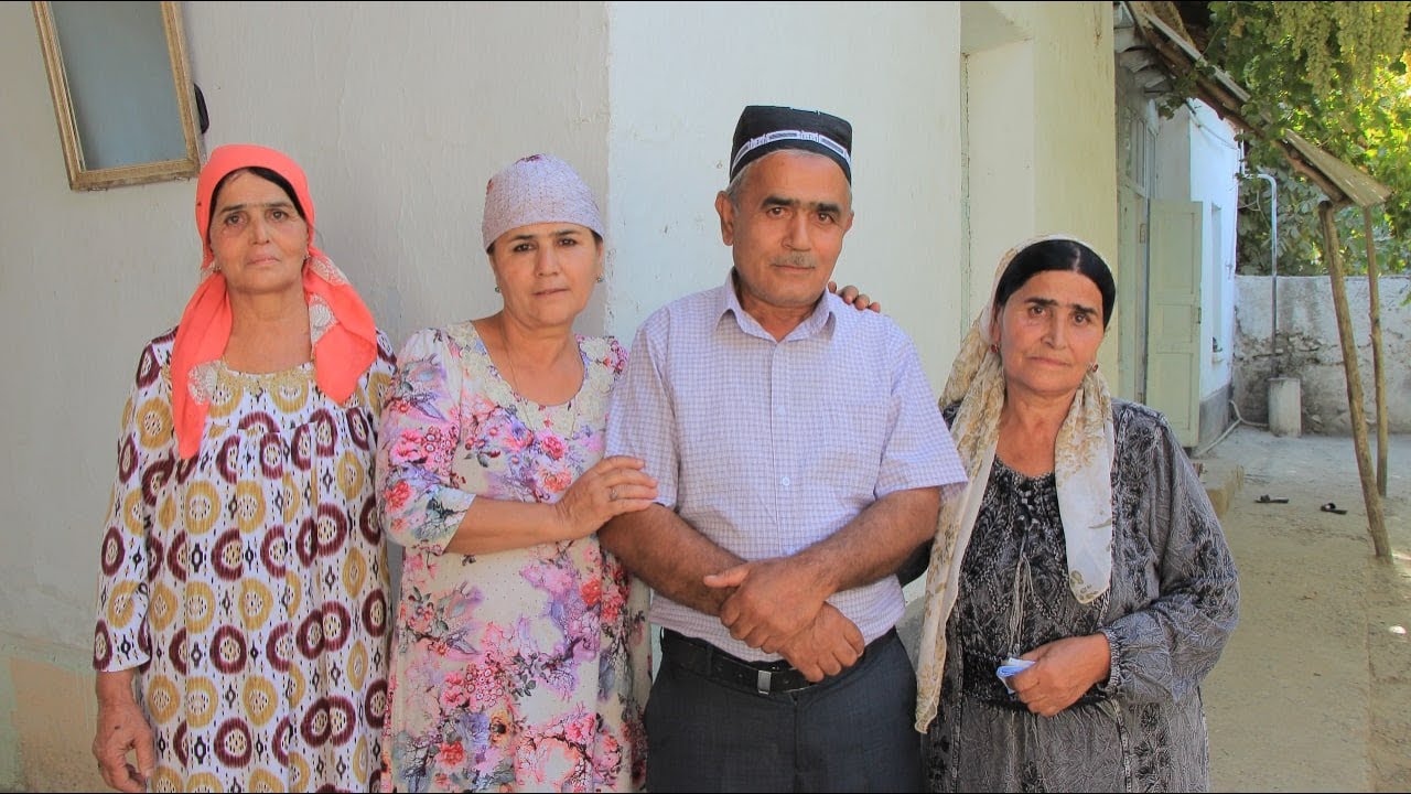 Muxarram ona Tavallud ayyomingiz muborak bo'lsin sizni yaqinlaringiz va Flowers jamoasi tabriklaydi