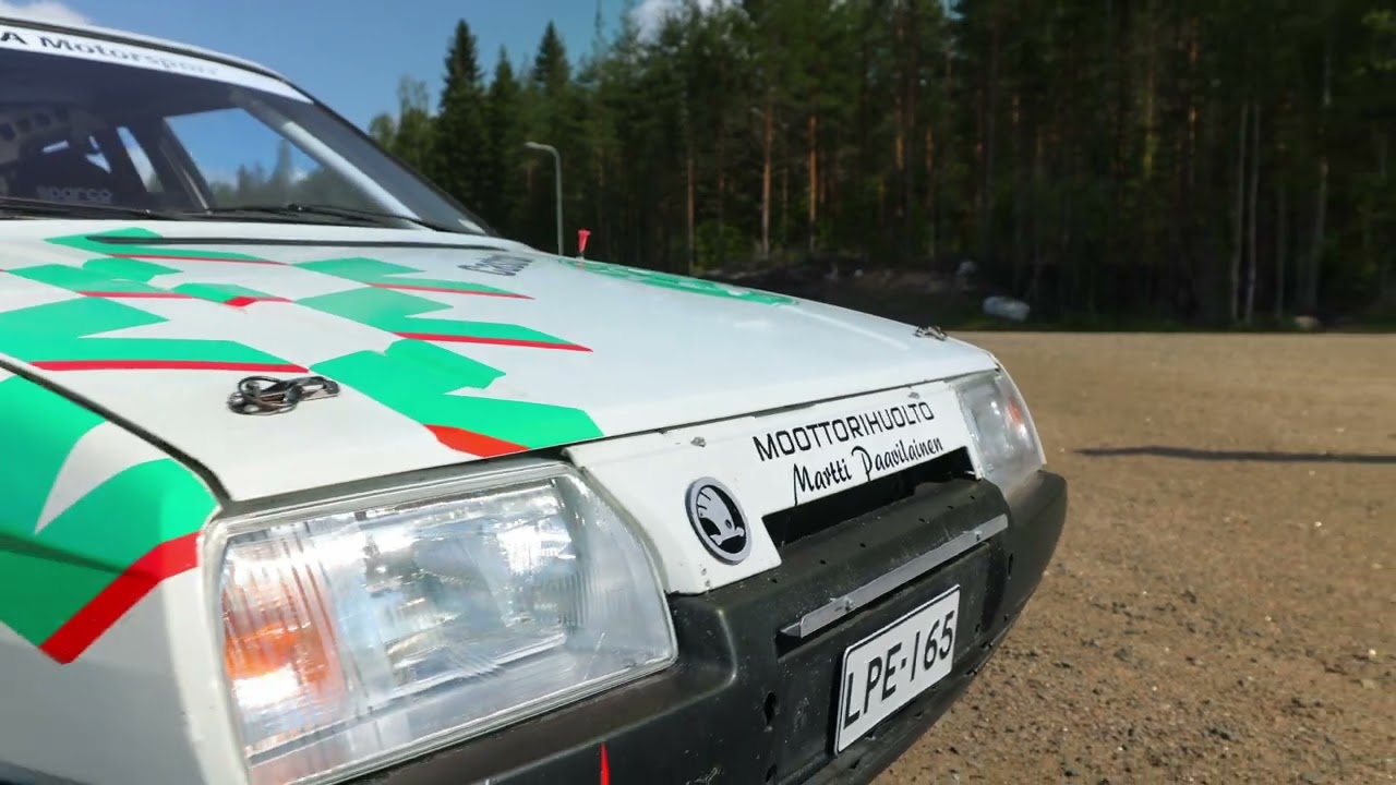 Boomer Rally Team I Historic Skoda Favorit 136 esittely