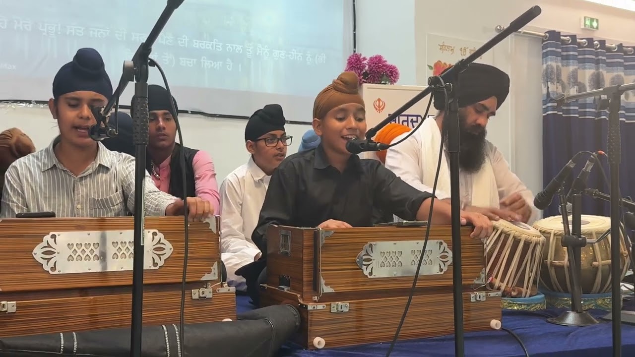 Gurudwara baba Makhan shah Lubana Paris Le bourget