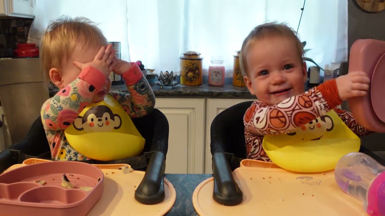Twins try blueberry banana bread