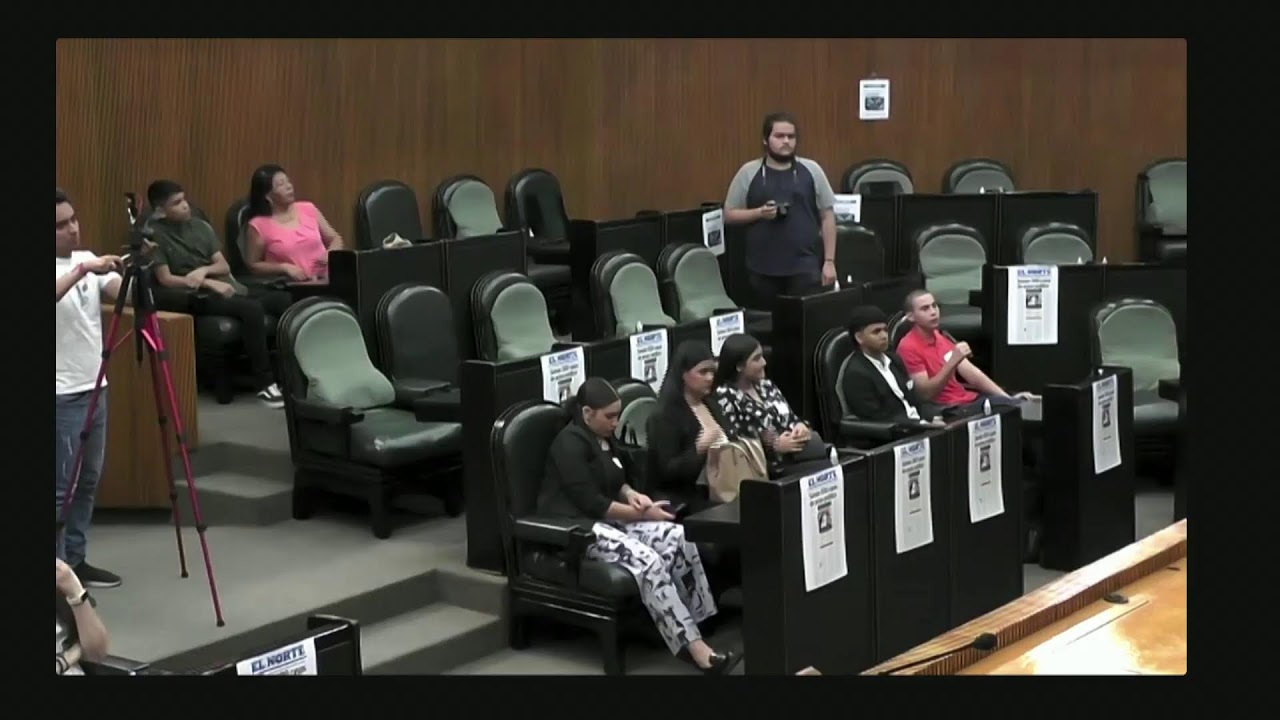 Simulacro de Sesión con alumnos en el H. Congreso de Nuevo León