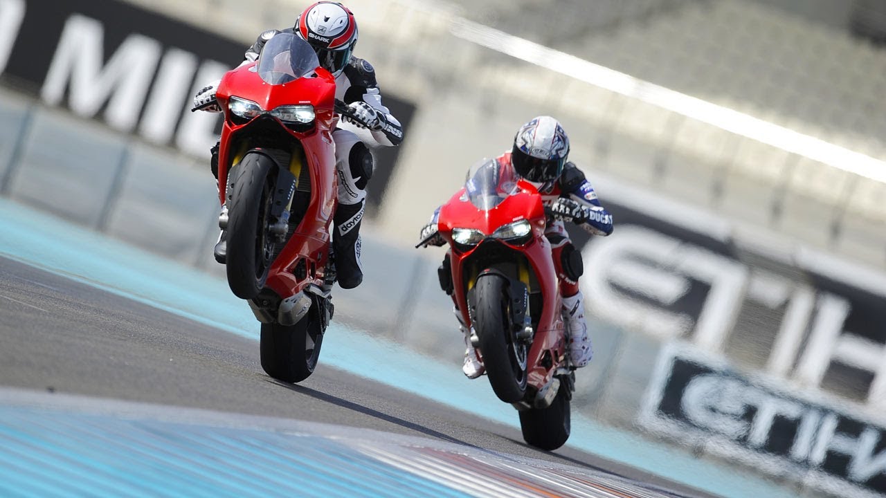 Ducati 1199 S Panigale Abu Dhabi onboard