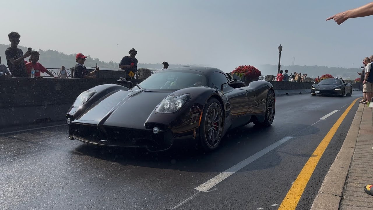 Supercar Parade At Niagara 5000