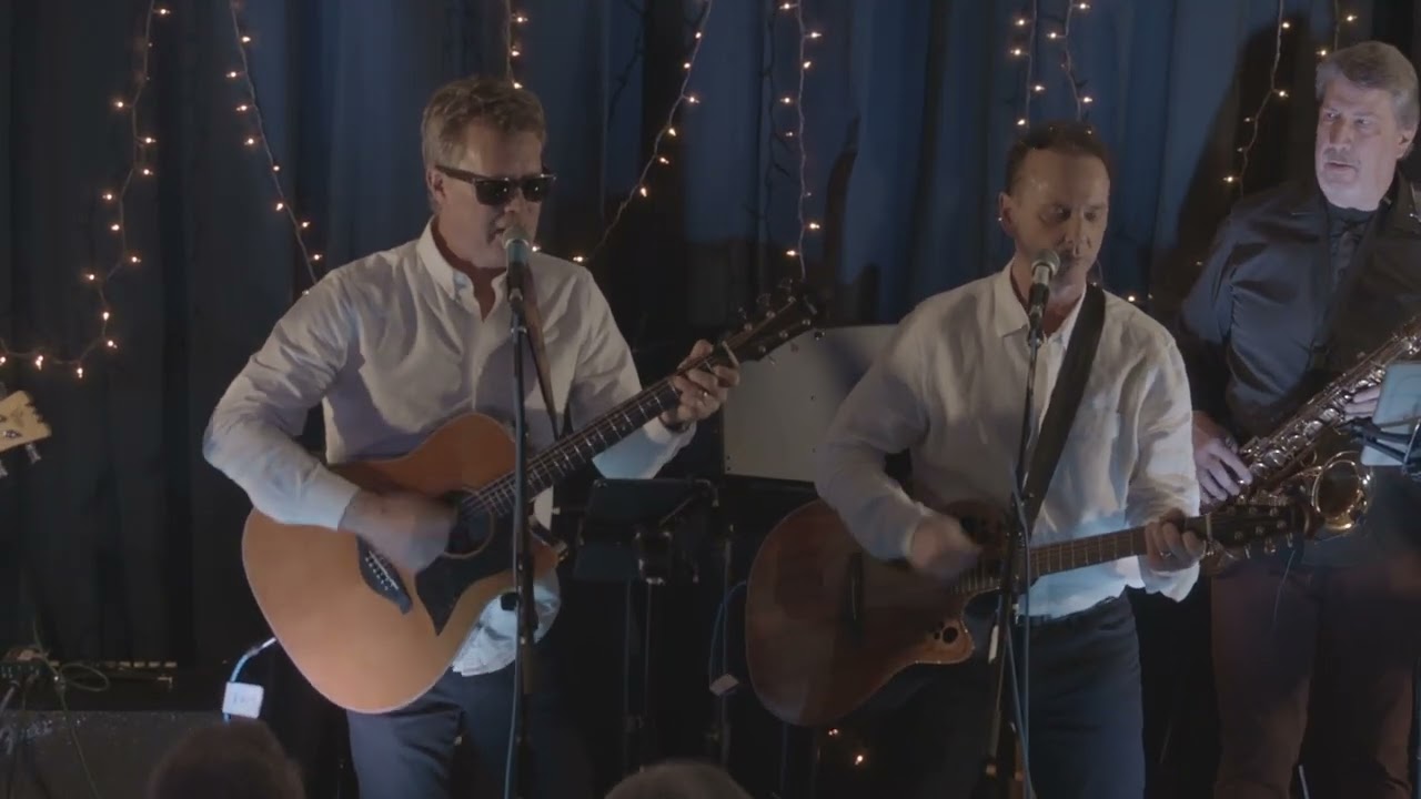Season XIII Ridgewood Unplugged - Fusilier (Kinks Medley)