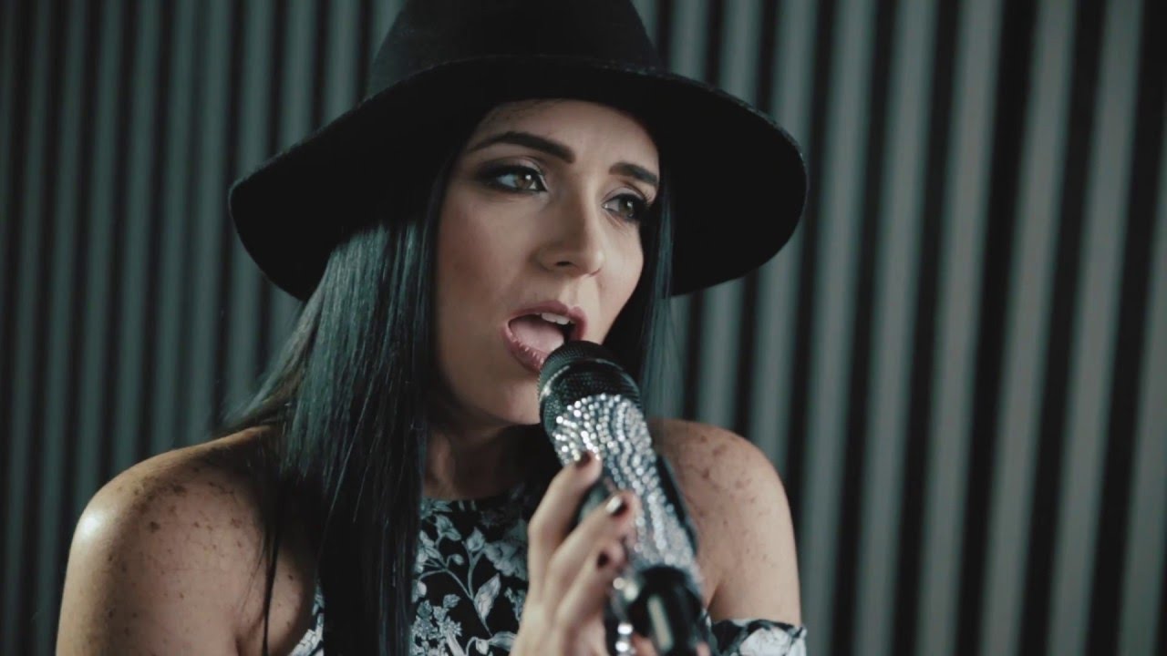 Deborah Andrade - No me digas que me quieres (Video oficial)