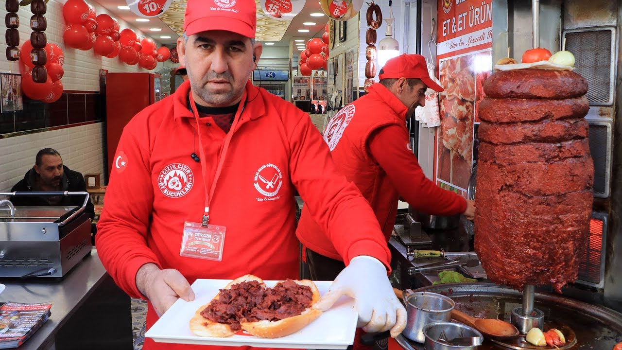 Adana'dan çıktı... Dönere rakip oldu! ‘Sucuk döner’ ilgi görüyor