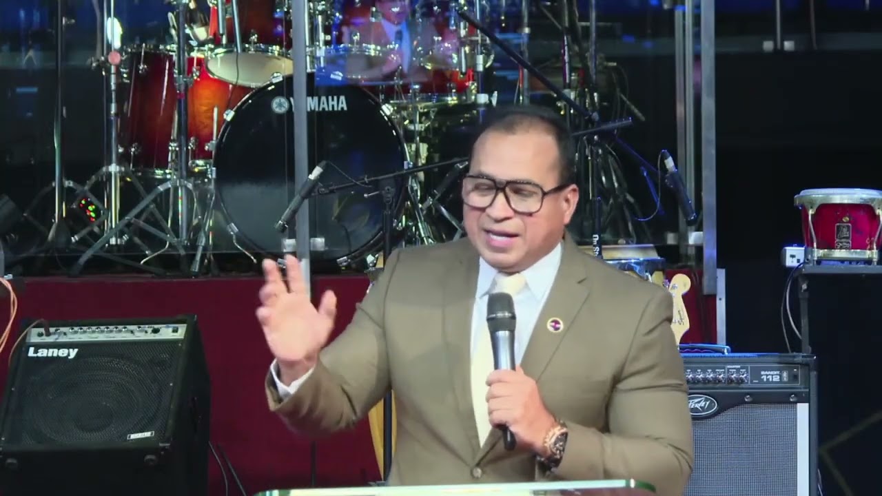 Vienen tus camellos | Wilmer Peralta