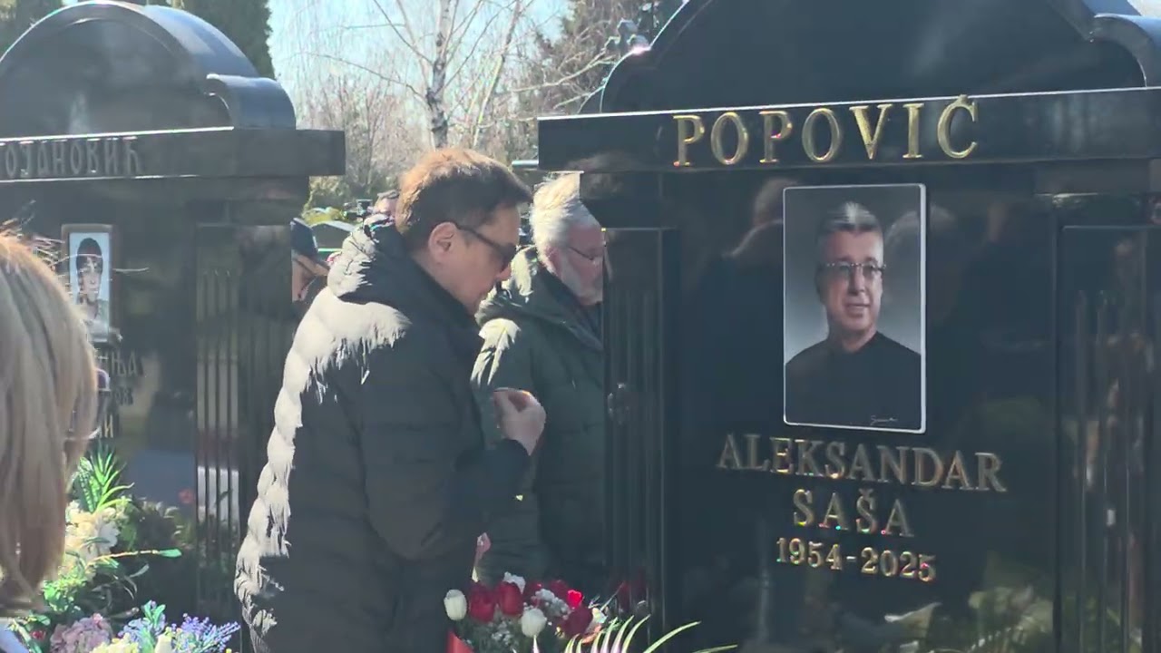 POZNATI STIZU NA GODISNJI POMEN SASE POPOVIĆA 