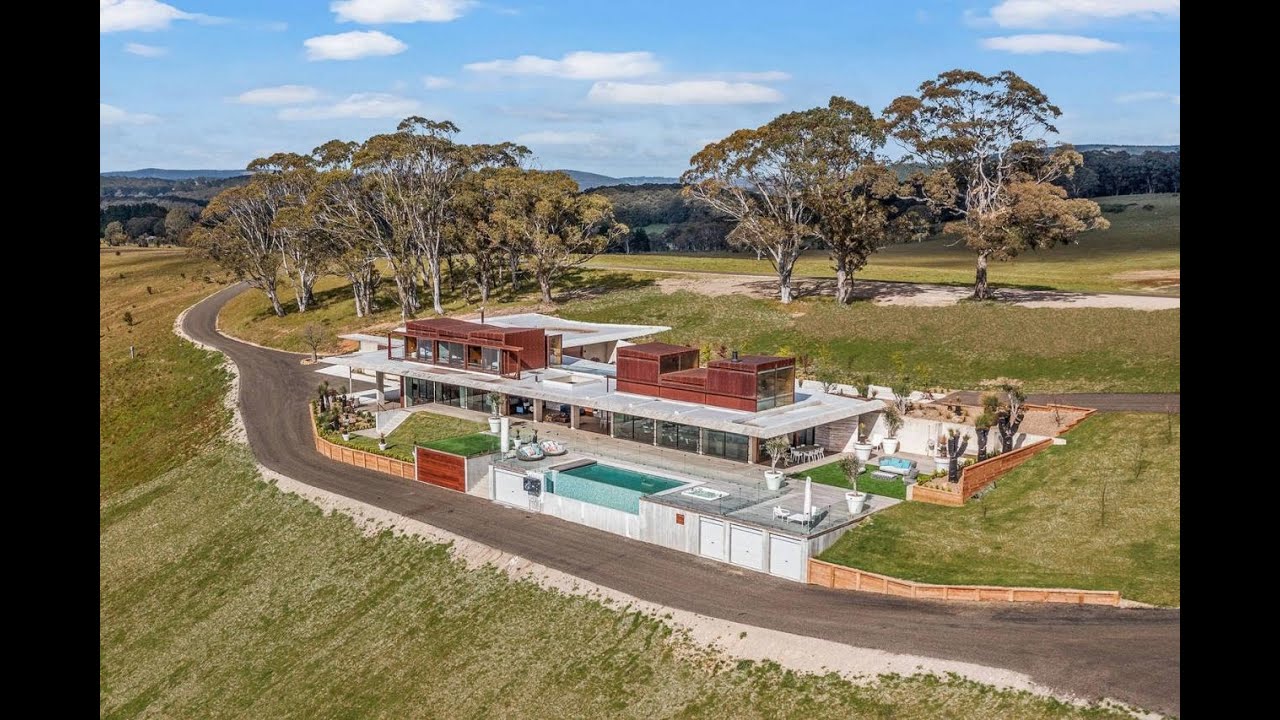 Sydney Sotheby's - 'The Invisible House' 2493 Jenolan Caves Road, Hampton